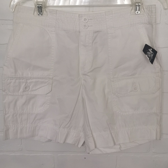 American Living Pants - American Living Women's White Short Size: 4 #092